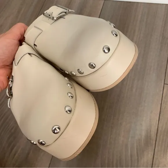 Dolce Vita Yevan platform studded leather clogs mule ivory size 8.5