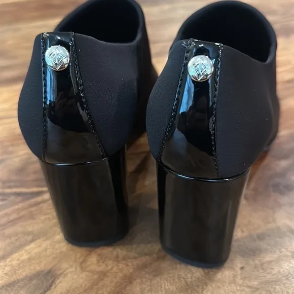 Donald J. Pliner Chelsie Black Square Toe Block Heels Bootie 6.5
