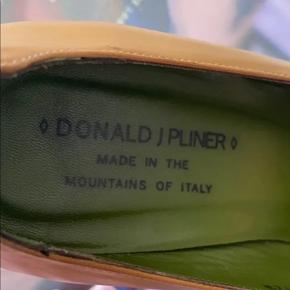 Donald J Pliner Liza Tan Square Toe Block Heels 8N