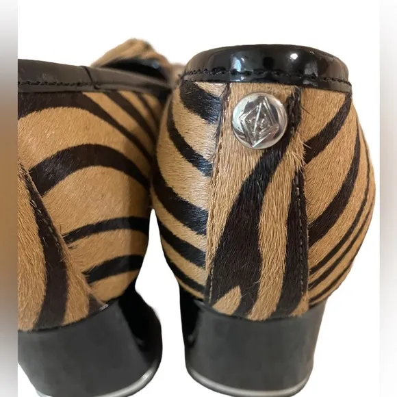 Donald Pliner Aston Zebra Print Calf Hair Leather Block Heels Pumps Women 7.5 M
