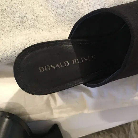Donald Pliner Georgette Sandal, Black