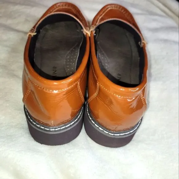 Donald Pliner Hope Loafer, Women's sz 8, Butterscotch.