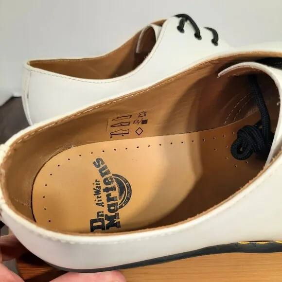 Dr Doc Martens 1461 Mens Size 10 Shoes Smooth White Leather Oxfords Sneakers