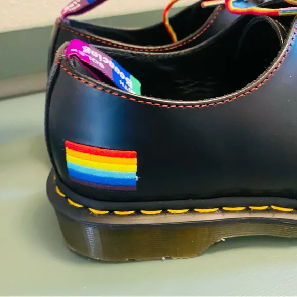 Dr Doc Martens PRIDE 1461 3 Eye Smooth Leather Oxford Shoe US M 9, L 10