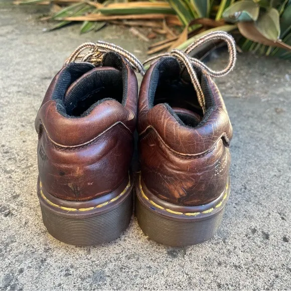 Dr. Marten 8312 Vintage 90s Y2K 4-Eye Leather Lace Up Oxford Made in England MIE