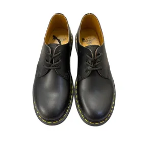 Dr. Martens 11838 Oxfords in Smooth Black Leather