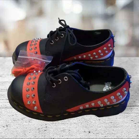 Dr Martens 1461 Leather Stud Oxfords Size 6L 5M