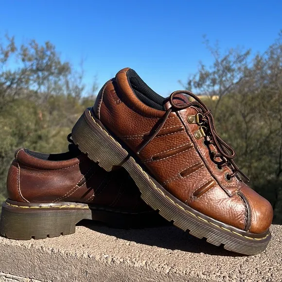 Dr. Martens Caramel Brown Chunky 6 Eye Lace Up Vintage Oxfords