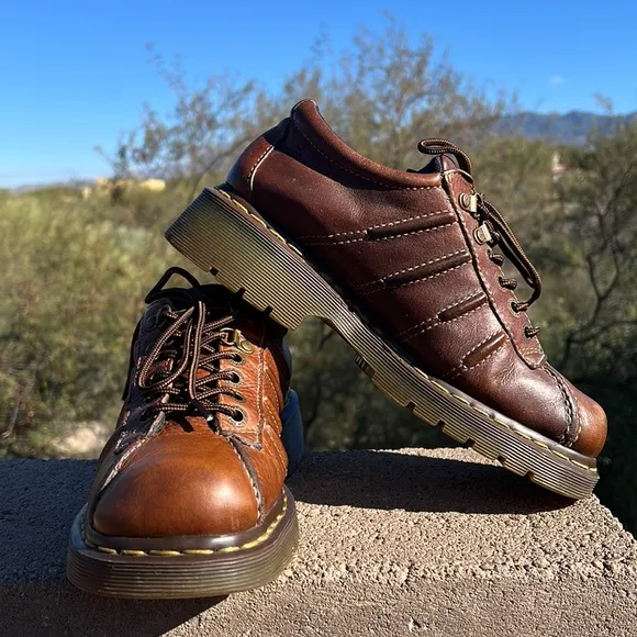 Dr. Martens Caramel Brown Chunky 6 Eye Lace Up Vintage Oxfords