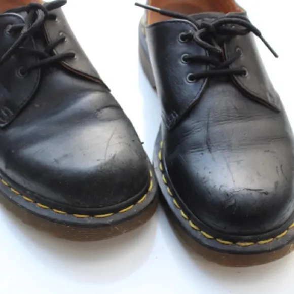 Dr. Martens classic oxfords