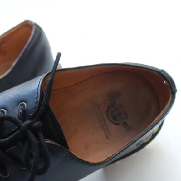 Dr. Martens classic oxfords