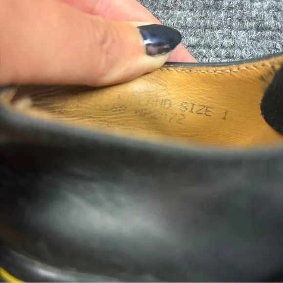 DR MARTENS Kids MADE IN ENGLAND Black Leather Lace Up Oxfords size: 1