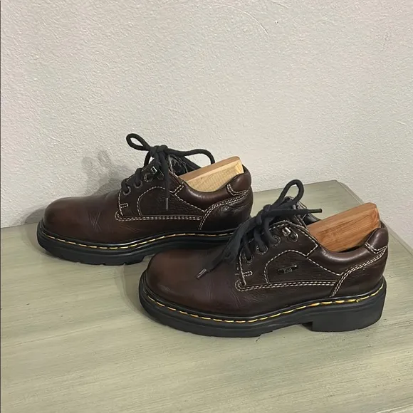Dr. Martens Men’s Size 6 Brown Oxfords with Sturdy Construction Women’s Size 8