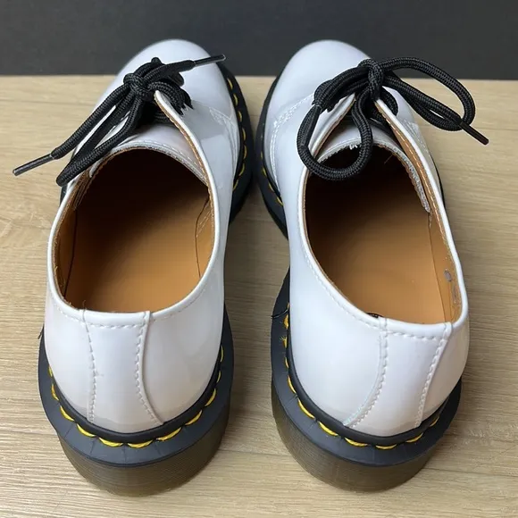 Dr Martens White Patent Leather Oxfords WOMENS SIZE 7