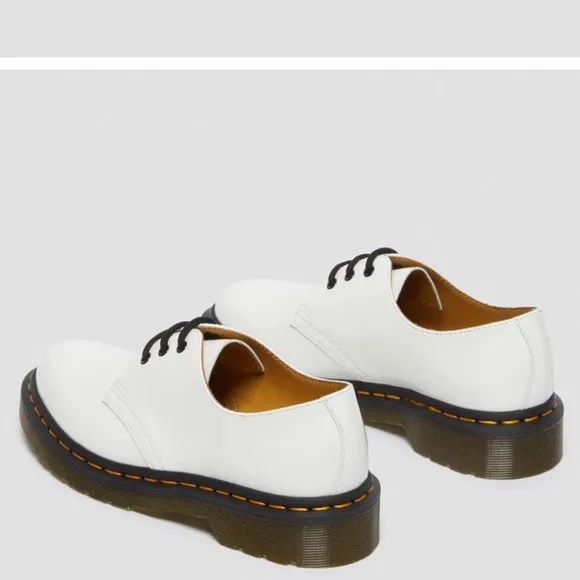 Dr Martens White Patent Leather Oxfords WOMENS SIZE 7