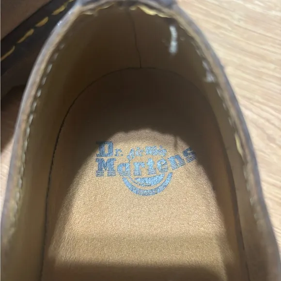 Dr. Martens Womens Brown leather 3 eye oxfords short lace size 12 (10 in mens)