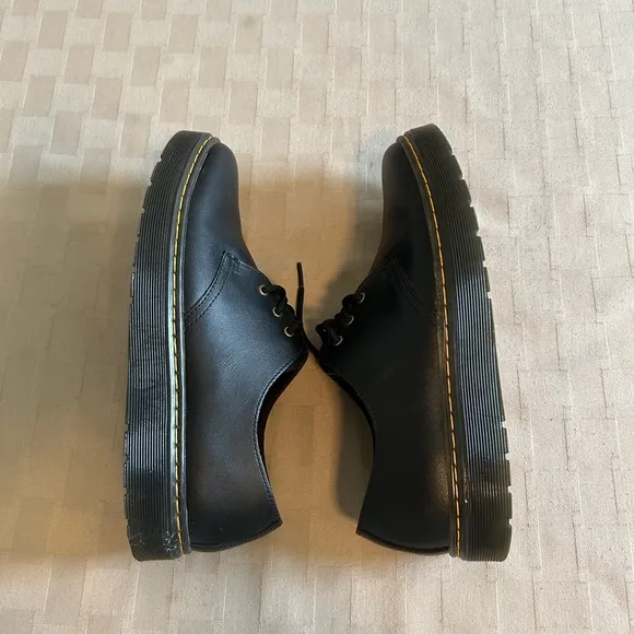 Dr. Martens Zavalalo Leather Oxfords