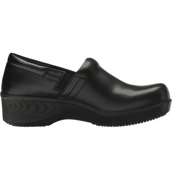 Dr. Scholl's Women's Dynamo Slip-Resistant Work Clog - Size 8.5 W