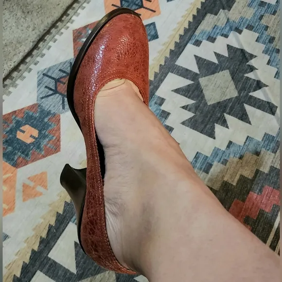 Dries Van Noten Reddish Brown Wooden Block Heel Sz: 6.5