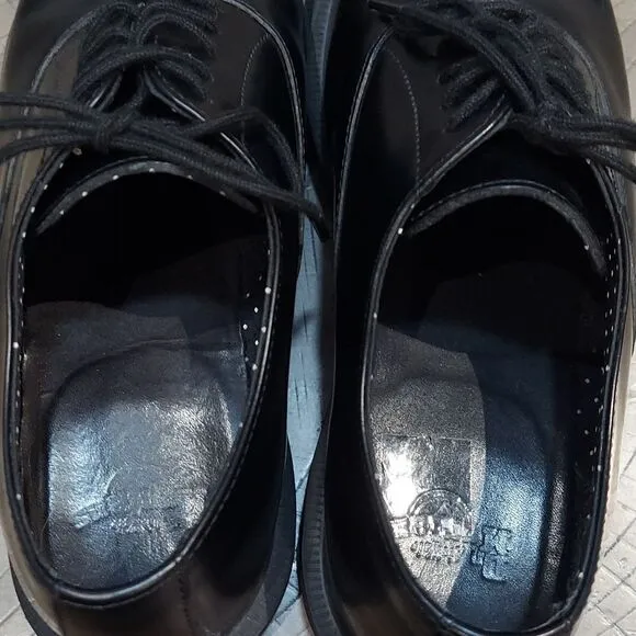 Dr. Martens Bennett Black Leather Oxfords Sz 6