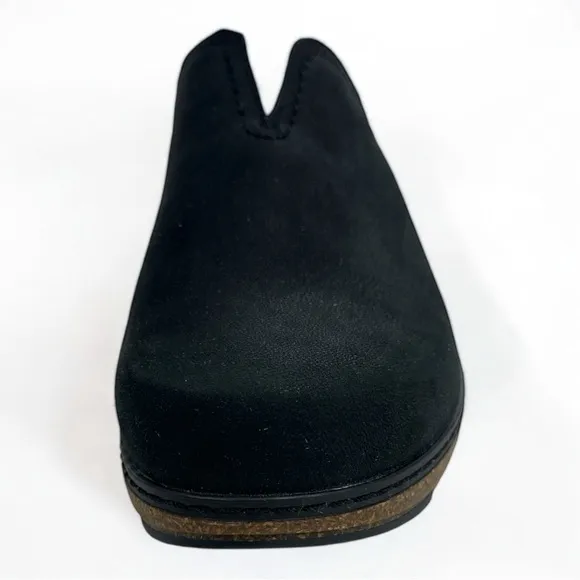 Earth Women’s Kolia Black Leather Mule Clogs 10W
