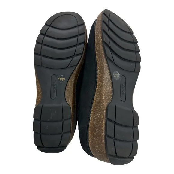 Earth Women’s Kolia Black Leather Mule Clogs 10W