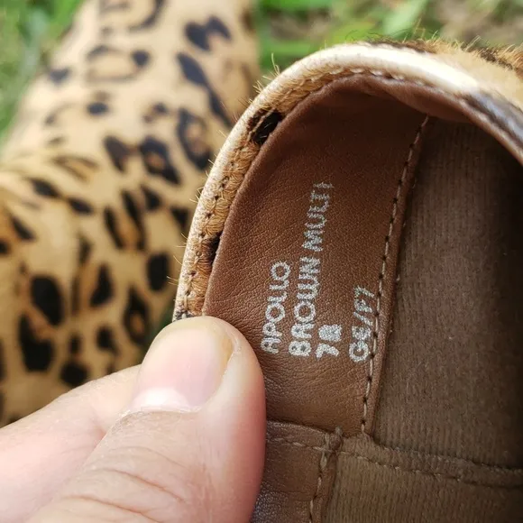 Earthies Apollo Cheetah Ankle Boots Women's Size 7 B Animal Print