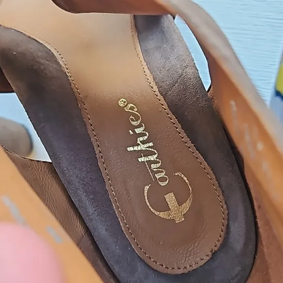 Earthies Brown Suede Cristiana Block Heel Peep Toe Platforms 8 like new