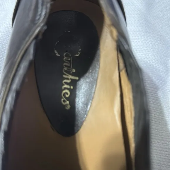 Earthies Walnut Brown Leather Low Ankle Booties 9.5