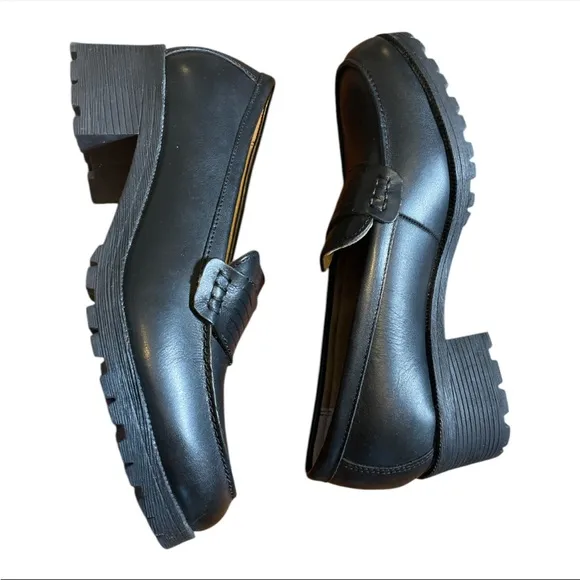 Eastland Women's Newbury leather Penny block heel Loafer size 10