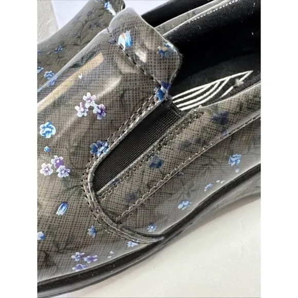 EASY WORKS Women’s Slip on Clogs Comfort Work Shoes Size 11 M Floral Gray Blue