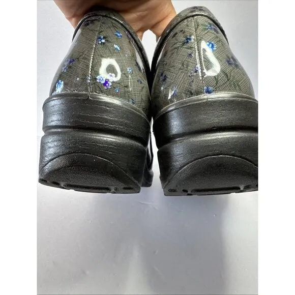 EASY WORKS Women’s Slip on Clogs Comfort Work Shoes Size 11 M Floral Gray Blue