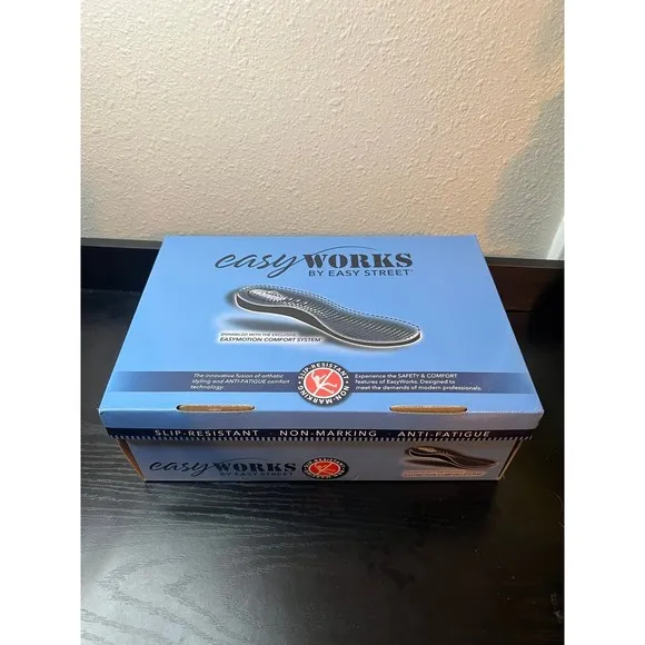 EasyWorks by easy street Nonslip Patent Leather Black Lyndee Work Clogs Size 8