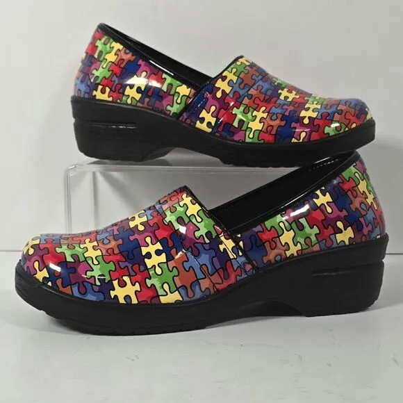 Easy Works Easy Street Clogs Lyndee Puzzle Pieces Women 10W Autism Awareness