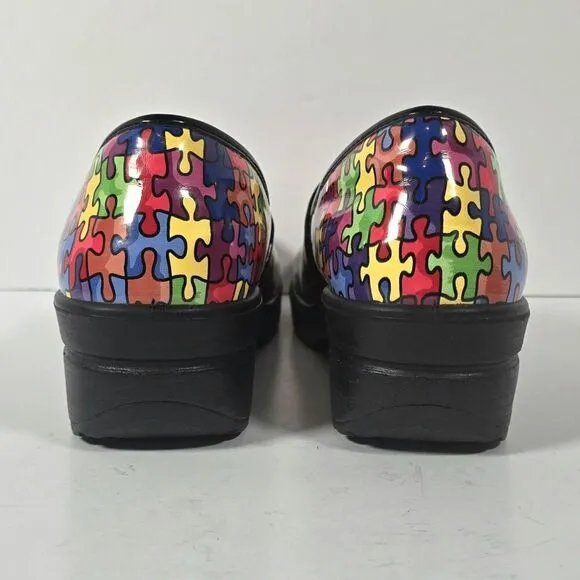 Easy Works Easy Street Clogs Lyndee Puzzle Pieces Women 10W Autism Awareness