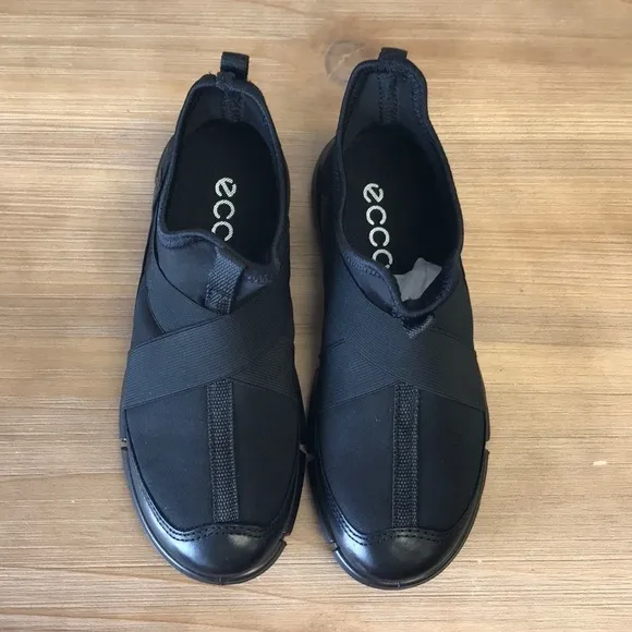 🎁Ecco Kids Intrinsic Slip-Ons Sneakers