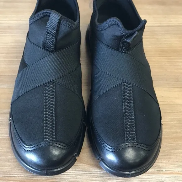 🎁Ecco Kids Intrinsic Slip-Ons Sneakers