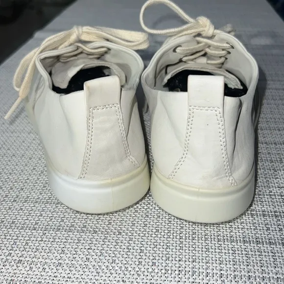 “𝅺ecco” soft leather Sneakers Oxfords, off white , size10/41, minimalist style