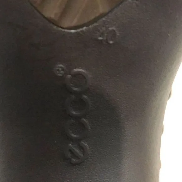 Ecco Women's Studded Closed Toe Clog Shoes Brown Size 6 NWOT