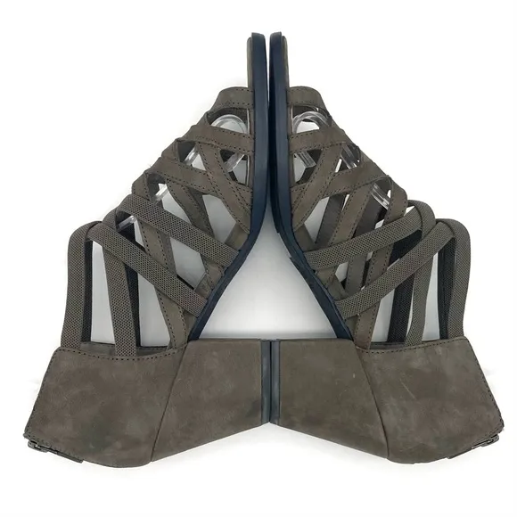 Eileen Fisher Fara Tumbled Nubuck Leather Heels Women’s Size 8 Stretch Strappy