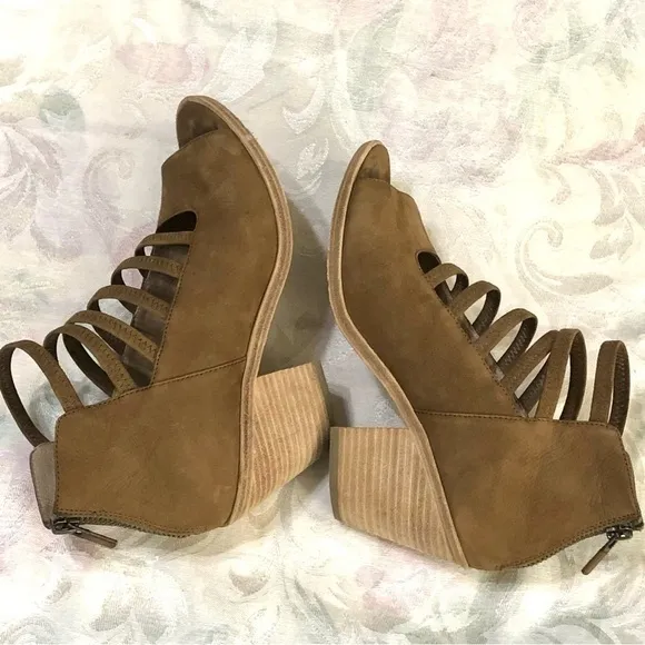 Eileen Fisher Sienna Nubuck James Strappy Block Heel Sandal Sz 6.5