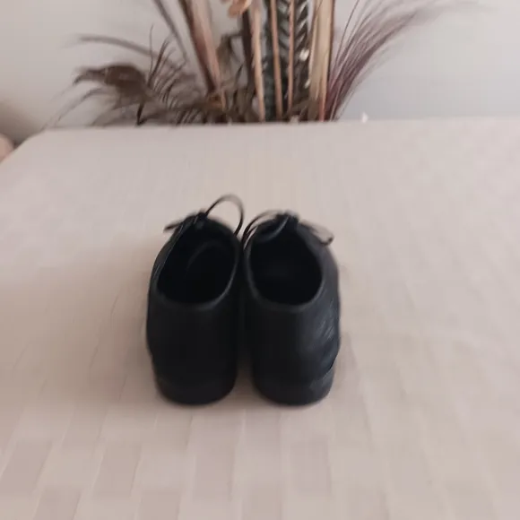 Eileen Fisher Suede Lace Up Oxfords