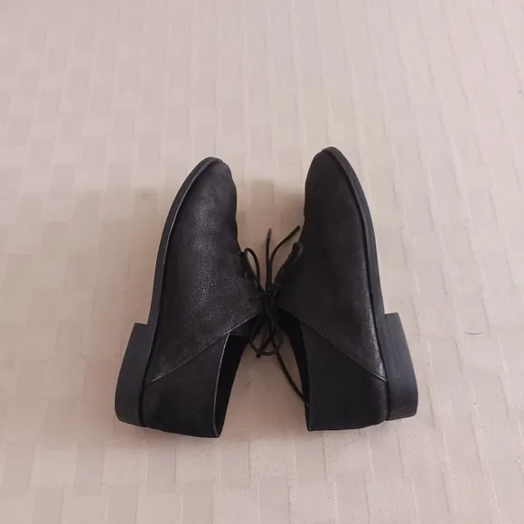Eileen Fisher Suede Lace Up Oxfords