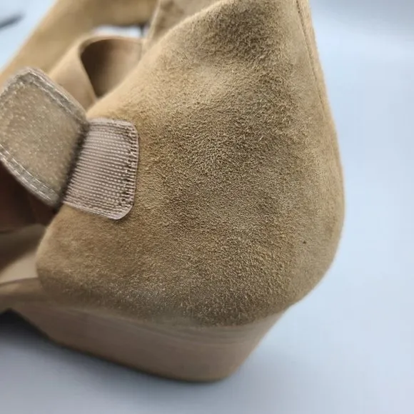 Eileen Fisher Women bootie Tan suede Mid Heels Open Toe Sandal sz 7 new