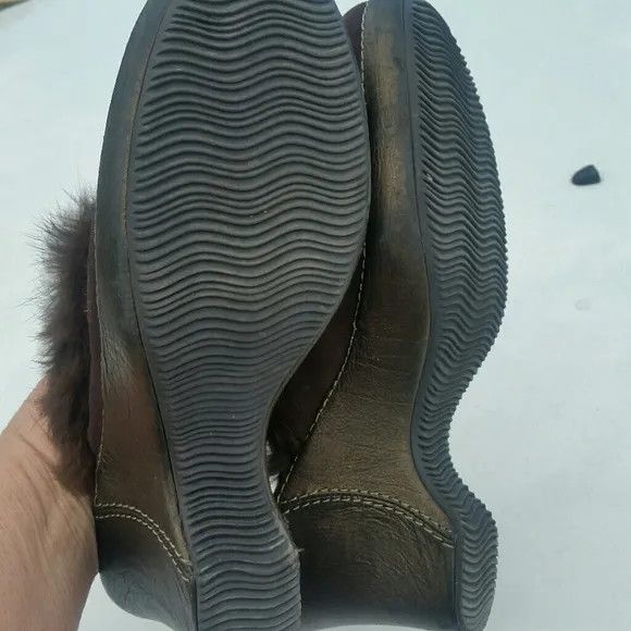 Enzo Angiolini Brown Suede Fur Trimmed Clogs EUC