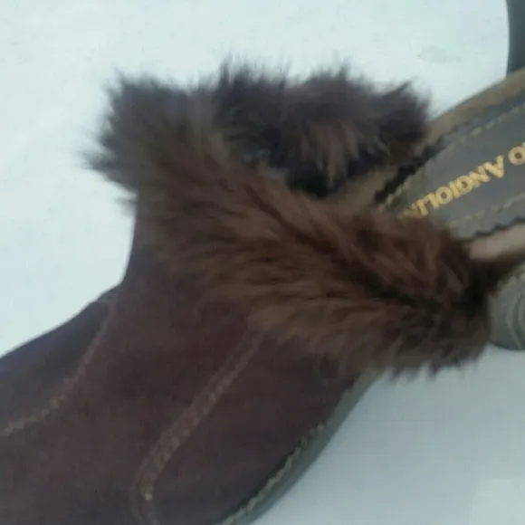 Enzo Angiolini Brown Suede Fur Trimmed Clogs EUC