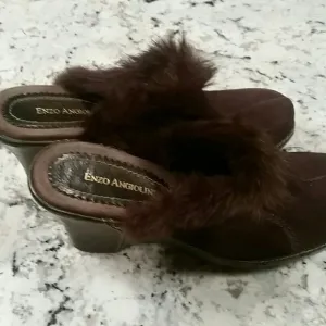 Enzo Angiolini Brown Suede Fur Trimmed Clogs EUC