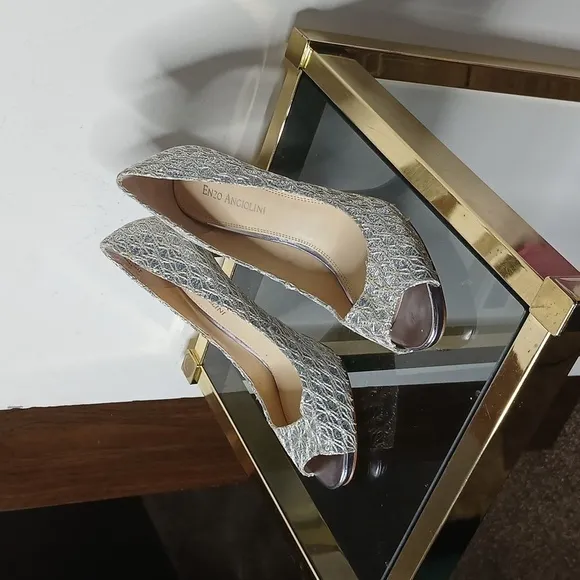 Enzo Angiolini silver sparkling open toe heels size 7.5