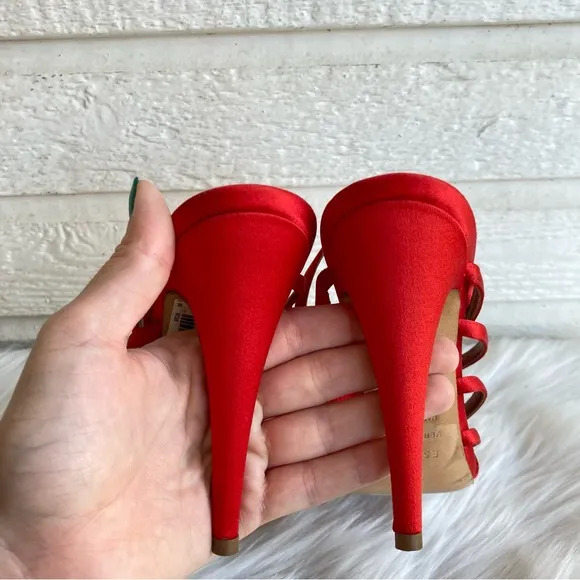 ESCADA Red Satin Silk Pleated Strappy Open Toe Heels sz. 36.5