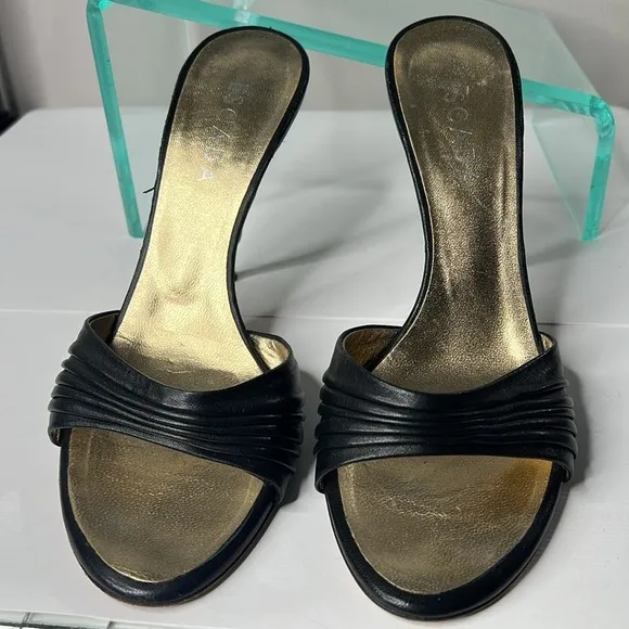 Escada Sz 39 Black Leather Lucite Gold and Black Art 4” Heels Slides Sandals